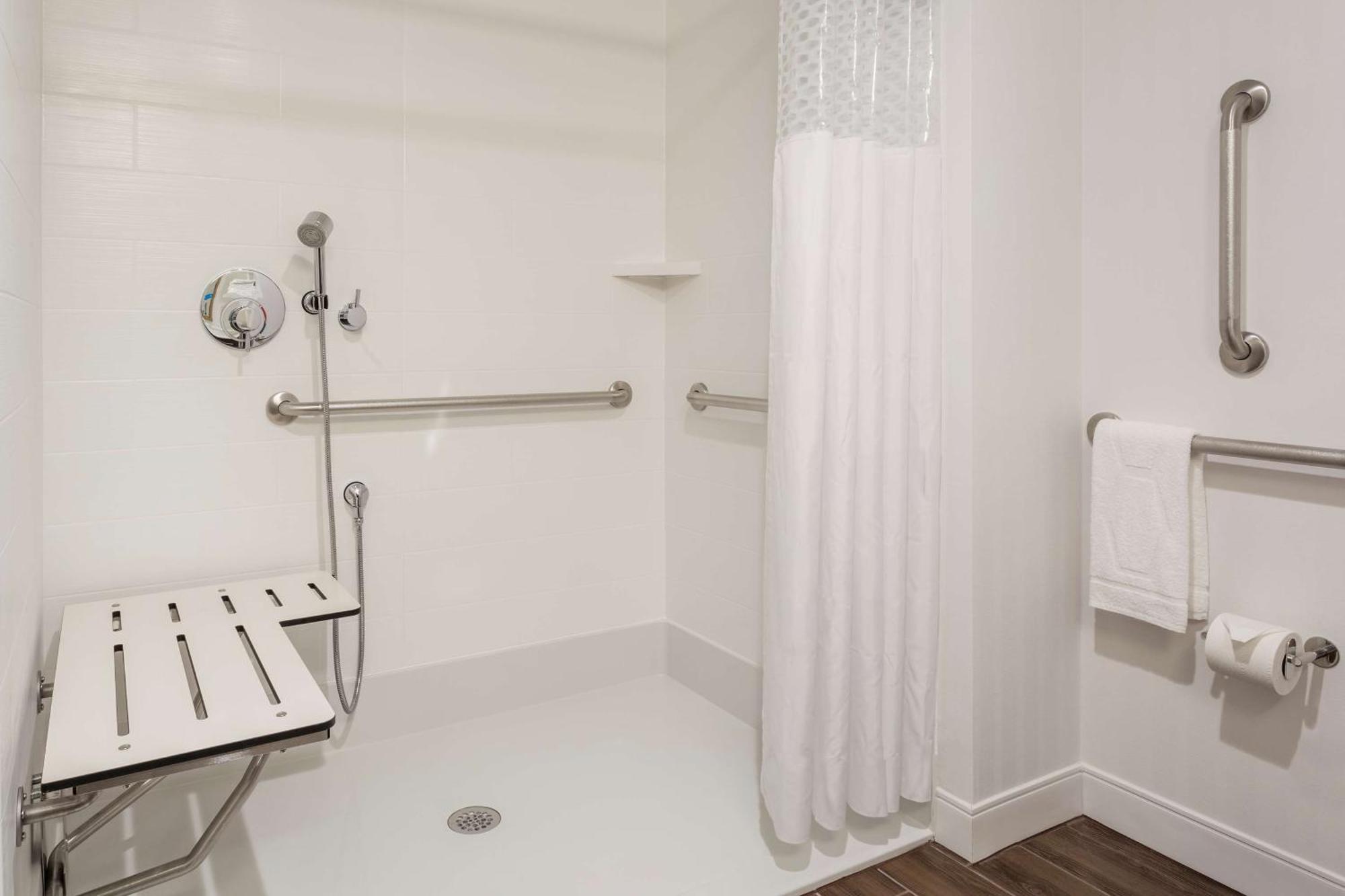 Hampton & Newport/cincinnati, Ky Hotel