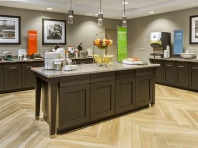 Hampton & Newport/cincinnati, Ky Hotel